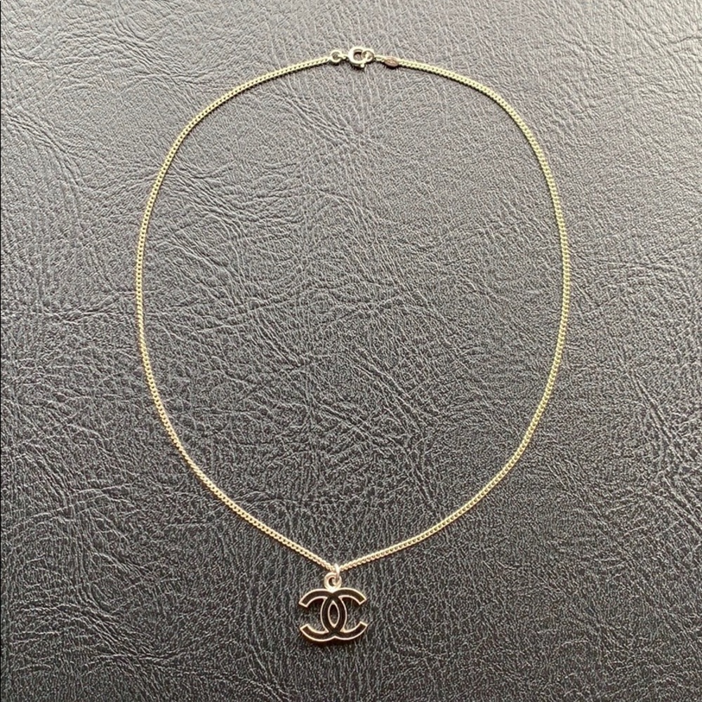 Chanel Black Enamel CC Logo Pendant Necklace